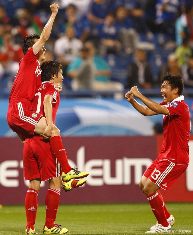 北京战队在今日的比赛中击败了强劲的对手，队员表现出色(lpl北京战队)